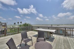 En balkong eller terrasse på Relaxed Beachin