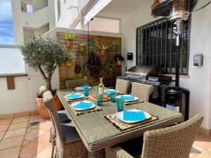Posedenie v ubytovaní Luxury Apartment Sunset Golf Estepona