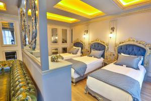 Posezení v ubytování REAL KiNG SUiTE HOTEL