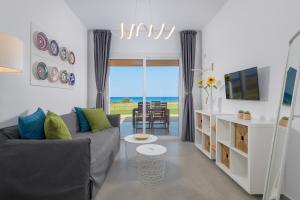 A television and/or entertainment centre at Niva Kamiros Apartments