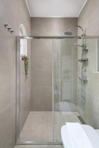 A bathroom at Niva Kamiros Apartments Még 35 kép