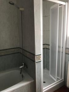 Ett badrum på Casa Rural Moreno