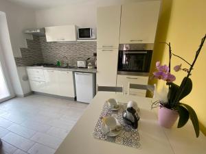 Ảnh trong thư viện ảnh của Intero alloggio :Casa D D Nuova aperturaHost Rosi ở Omegna