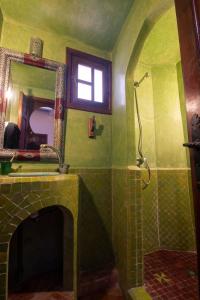 Vannituba majutusasutuses Noqta Space Coworking Coliving Space