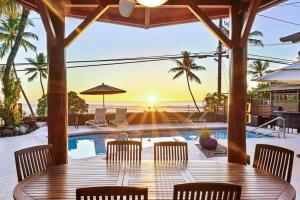 Bazén v ubytování Ocean View 2 Bedroom Kahalu'u Reef nebo v jeho okolí