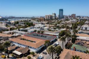 Gallery image of Spacious Coastal Apartment in a Colorful Community - NRP22-00590 in Long Beach