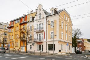 Budova, kde se aparthotel nachází