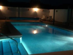 Bazén v ubytování 2 Bed-Sleeps 4-Mtn View-Private Pool & Terrace nebo v jeho okolí