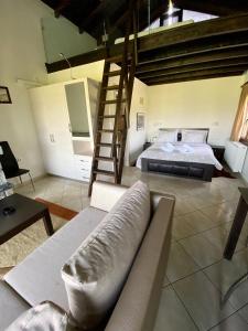 Postel nebo postele na pokoji v ubytování Lithos Villas
