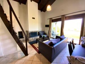 Posezení v ubytování Lithos Villas