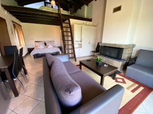 Posezení v ubytování Lithos Villas