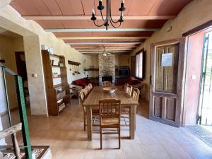 A seating area at Casa Ramoncico. Finca el Campillo