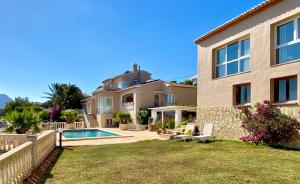 The swimming pool at or close to Jávea Apartment Terra