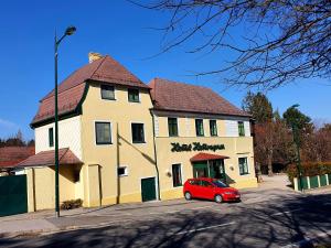 Budynek, w którym mieści się hotel