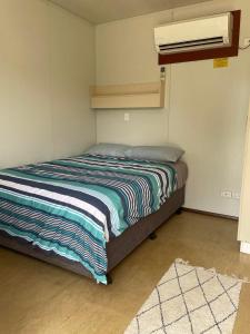 A bed or beds in a room at Junction Hotel Moora