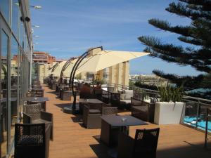 Bazén v ubytování Medplaya Hotel Riviera - Adults Recommended nebo v jeho okolí