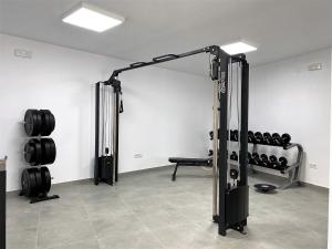 Posilňovňa alebo fitness centrum v ubytovaní Penthouse Balcon del Mar 124 Casasol