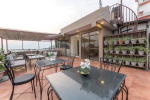 Un balcon sau o terasă la Himalayan Ghar