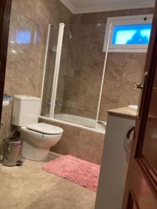 Łazienka w obiekcie APARTAMENTO UXUE.