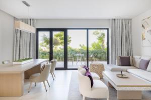 Posezení v ubytování Zulal Wellness Resort by Chiva-Som