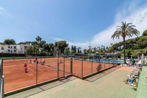 Tenis a/nebo squash v ubytování Beautiful apartment in Miraflores nebo okolí