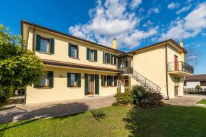 Gallery image of Elegant apartment and free car parking - Quite area in Favaro Veneto