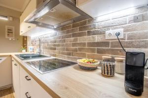 Imagen de la galería de SanRocco Comfort Apt in City Center!, en Ágios Rókkos 22 fotos más