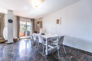 Część wypoczynkowa w obiekcie 69-Penthouse Apartment with Views in Torreblanca, Fuengirola