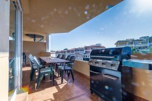Balkon lub taras w obiekcie 69-Penthouse Apartment with Views in Torreblanca, Fuengirola