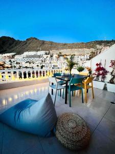 Fotografie z fotogalerie ubytování Luxury penthouse with breathtaking views and huge private terraces v destinaci Puerto de Santiago