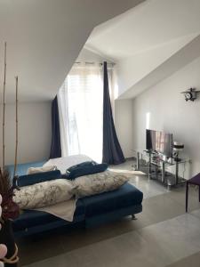 Postel nebo postele na pokoji v ubytování Apartments Duje