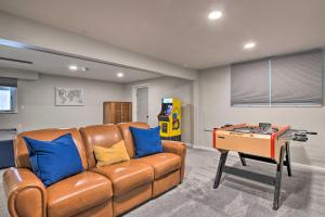 Galeri foto Decked-Out Home Hot Tub, Pool, Fire Pit and More! di Monroe
