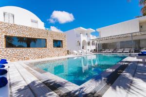Bazén v ubytování ILIADA-ODYSSEAS RESORT nebo v jeho okolí