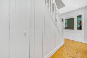 Zdjęcie z galerii obiektu Luxury Accommodation with Games Room - Sleeps 10 w mieście Rathmullan