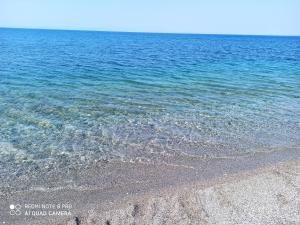 Gallery image of EndlessSunrise (2) Apartments by the sea in Míloi +22 photos