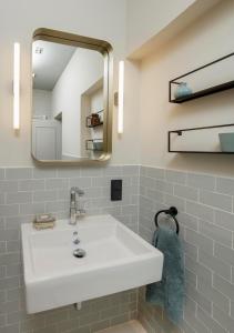 Ein Badezimmer in der Unterkunft Design-Appartement im Herzen von Görlitz
