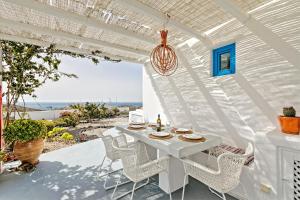 Galería fotográfica de Illusion Villa - Exceptional Private Villa en Akrotiri