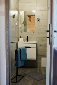 Koupelna v ubytování Hostel Przystan + 26 fotografií
