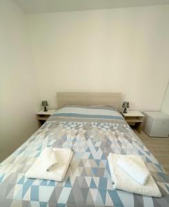Posteľ alebo postele v izbe v ubytovaní Modern room old Town - Zadar