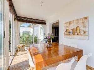 Φωτογραφία από το άλμπουμ του Villa in Oliva near Platja d'Oliva Beach σε Oliva