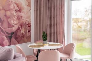 Część wypoczynkowa w obiekcie Fredry 2 Apartament Liliowy