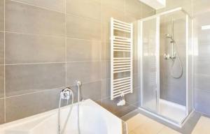 A bathroom at Alm'a Residence Még 29 kép