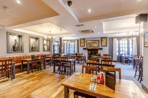 Restoran atau tempat lain untuk makan di Sunrise +25 gambar