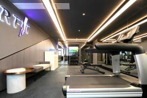 Fitness centrum a/nebo fitness zařízení v ubytování Atour Hotel Guilin Two Rivers and Four Lakes Elephant Trunk Hill + 9 fotografií