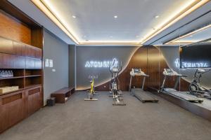 Fitness centrum a/nebo fitness zařízení v ubytování Atour X Hotel Beijing Sanyuan Bridge