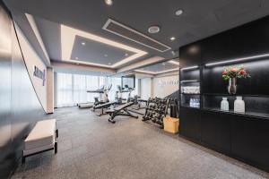 Fitness center at/o fitness facilities sa Atour Hotel Hangzhou Qianjiang Century Zhenning Road