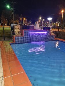 Piscina a Country Plaza Motel Taree o a prop