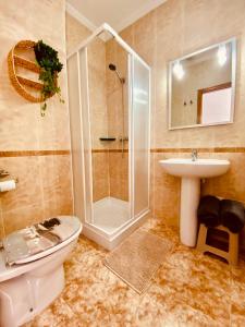 Koupelna v ubytování Casa Flania, Seaview, 2-bedroom, 2-bathroom
