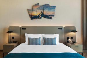 Cama ou camas em um quarto em Paramount Hotel Midtown