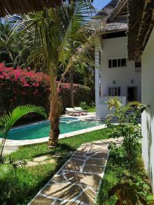 Piscine de l'établissement Garoda House Turtle Bay [ Jacuzzi ☆☆☆☆☆ ] Kilifi ou située à proximité